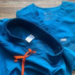 Blue womens figs XXS and XXS petite bottoms